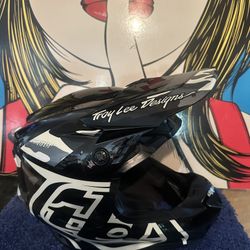 Troy Lee Helmet Great Condition (MEDIUM)