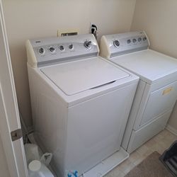 Kenmore Washer & Dryer (Gas)