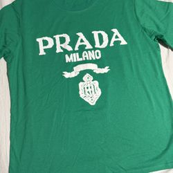 Prada T-shirt  Women , M - Man , S
