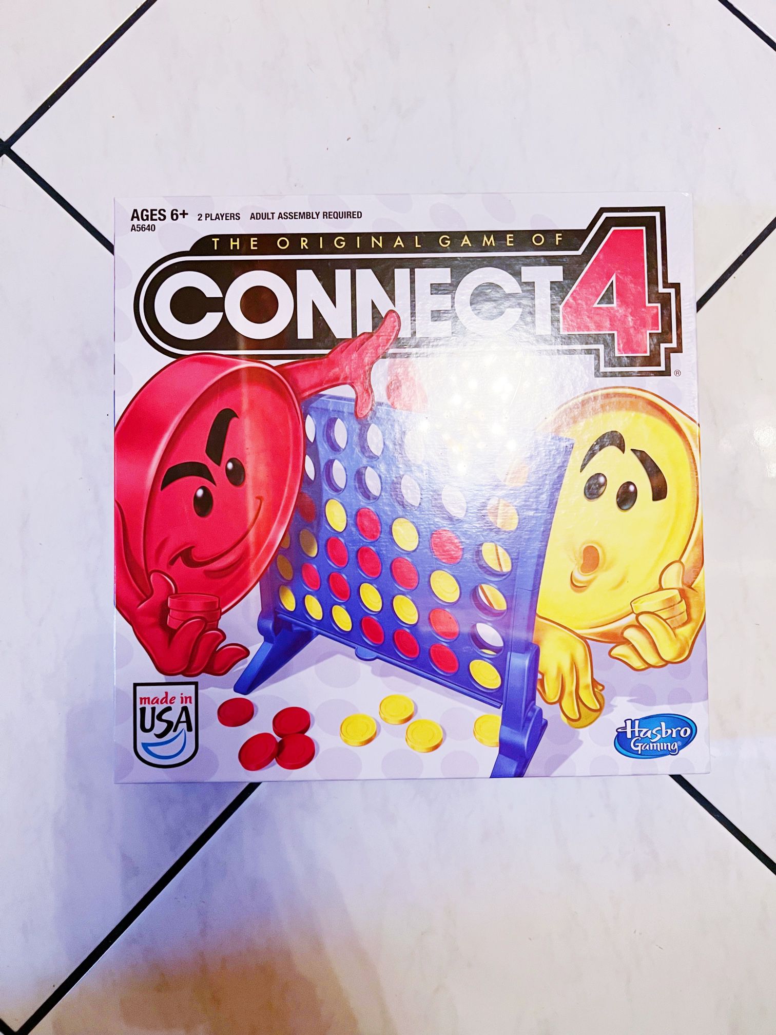 BRAND NEW Connect 4 Game