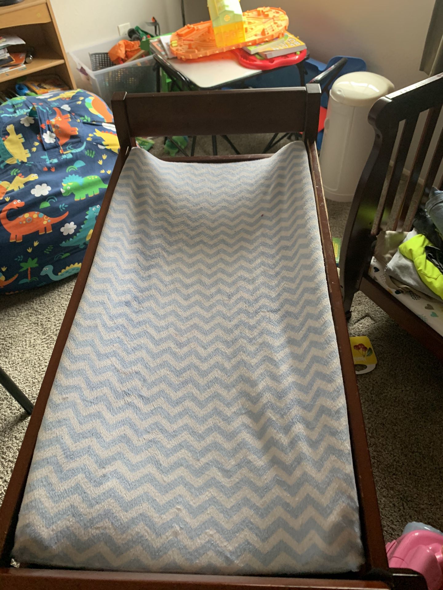 free diaper changing table