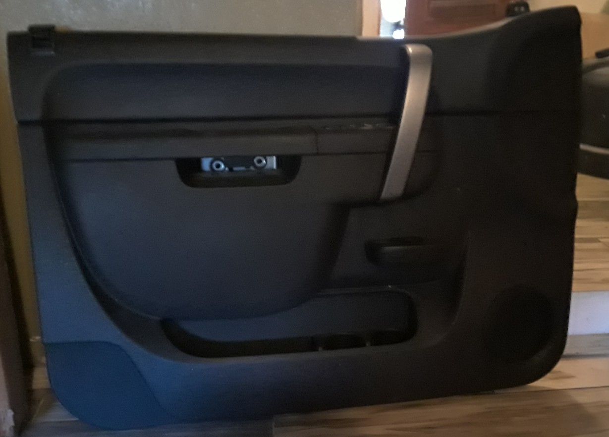 2013 Chevy Silverado door panels (all 4) for Sale in Chino, CA OfferUp