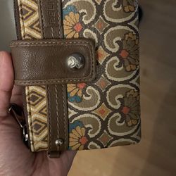 Relic by Fossil Brown and Tan Floral Pattern Wallet Check More Picture 
