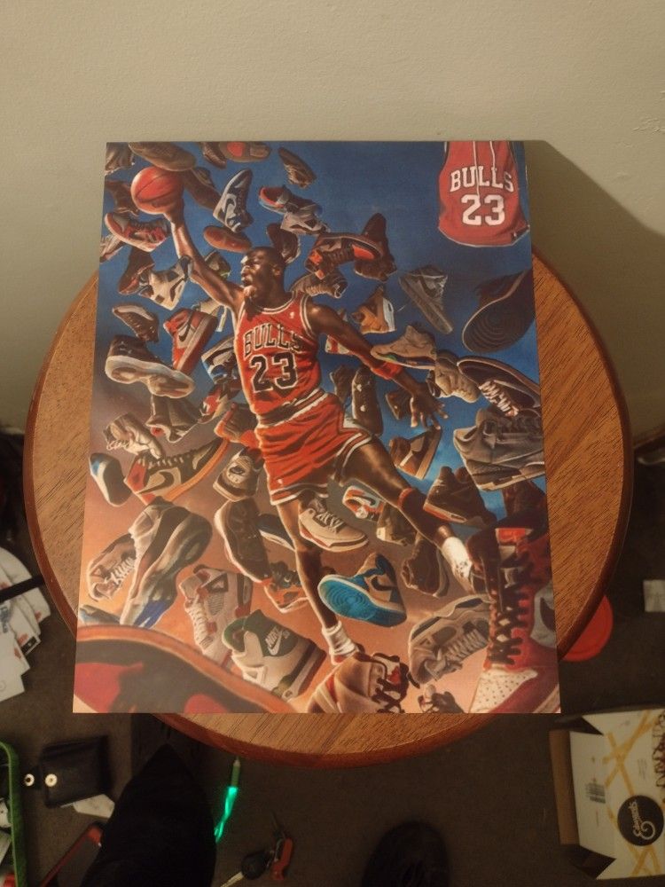 BRAND NEW!💯 CHICAGO BULLS LEGEND🏆🐐SELF CREATED ORIGINAL 8.5x11 ULTRA PREMIUM GLOSSY OLD SCHOOL BASKETBALL COLOR ART POSTER https://offerup.com/redi