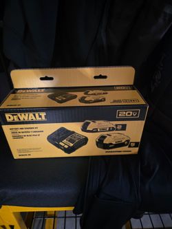 Dewalt battery kit with fast charger