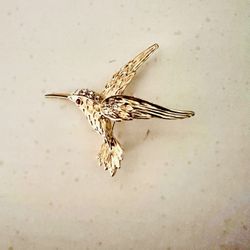 Gold Brooch, Hummingbird