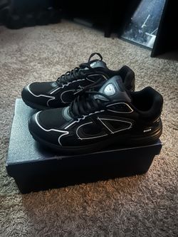 Black Dior B30