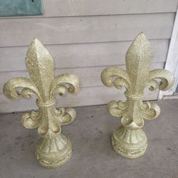 Set of 2 Gold Glitter Fleur de Lis Statuettes Decor