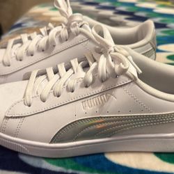 New- Puma Shoes Size 9