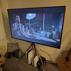 65” 4K tv + Stand
