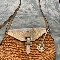 Michael kors cross body bag