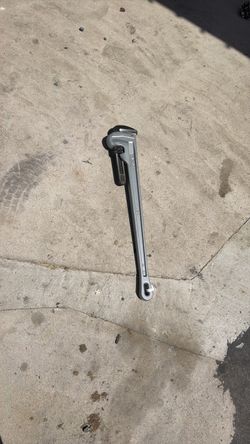 Pipe wrench  size 36