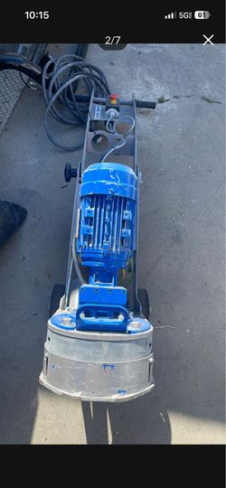 Concrete grinder