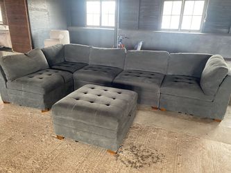 Gray  thomasville Sectional Sofa with Ottoman