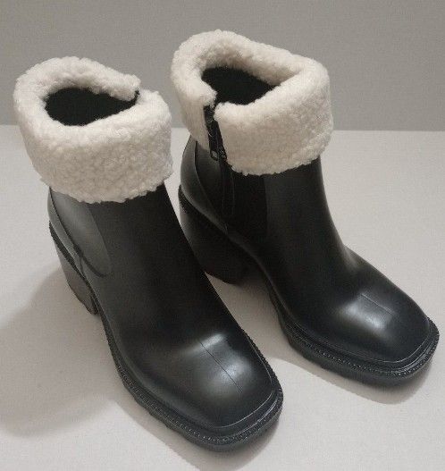 INC Eadin Faux Fur Trim Cushioned Rain Boots Size 8 Black