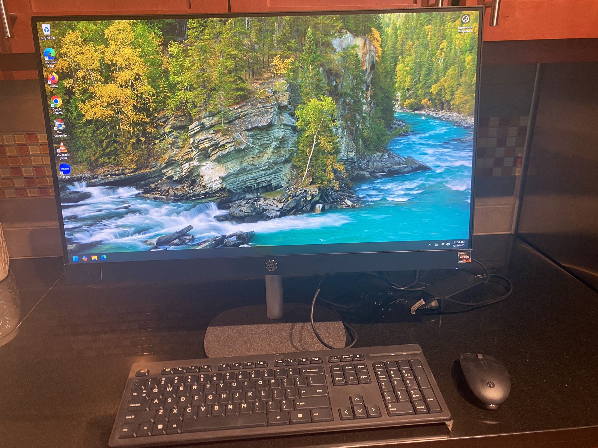 COMPUTER - HP All-in-One Desktop, 27” Touchscreen.