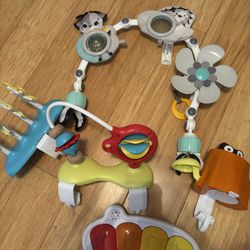 Skip hope activity center toys + stroller arch (bassinet toy) all for $9.00. Pick up Fort Lauderdale 