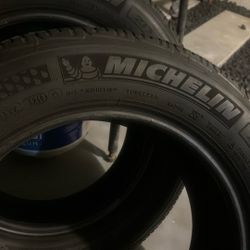 Tires Michelin 215/60R16