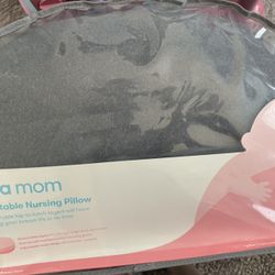 Frida Mom Nursing Pillow 