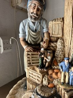 vintage Apsit Bros. of California nautical sea captain/fisherman lamp, likely from the 1980s, featuring a chalkware sculpture of a ship builder. -$300