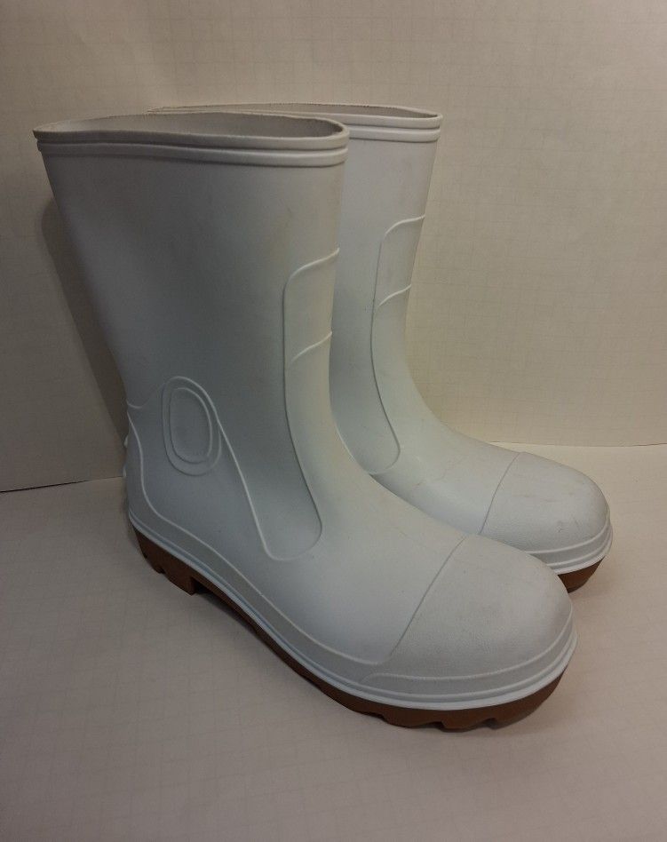 LIKE NEW Field and Stream MEN'S size 10 white rubber boots $25 FIRM