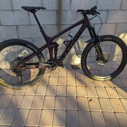 Trek Remedy 9.7 Freeride Mountain Bike