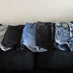 Women Shorts (size 4)