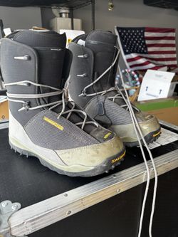 L Snowboard Boots