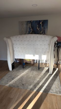 Queen head board