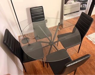 Modern 4-Piece Glass Dining Table Set with 4 Chairs – Excellent Condition
