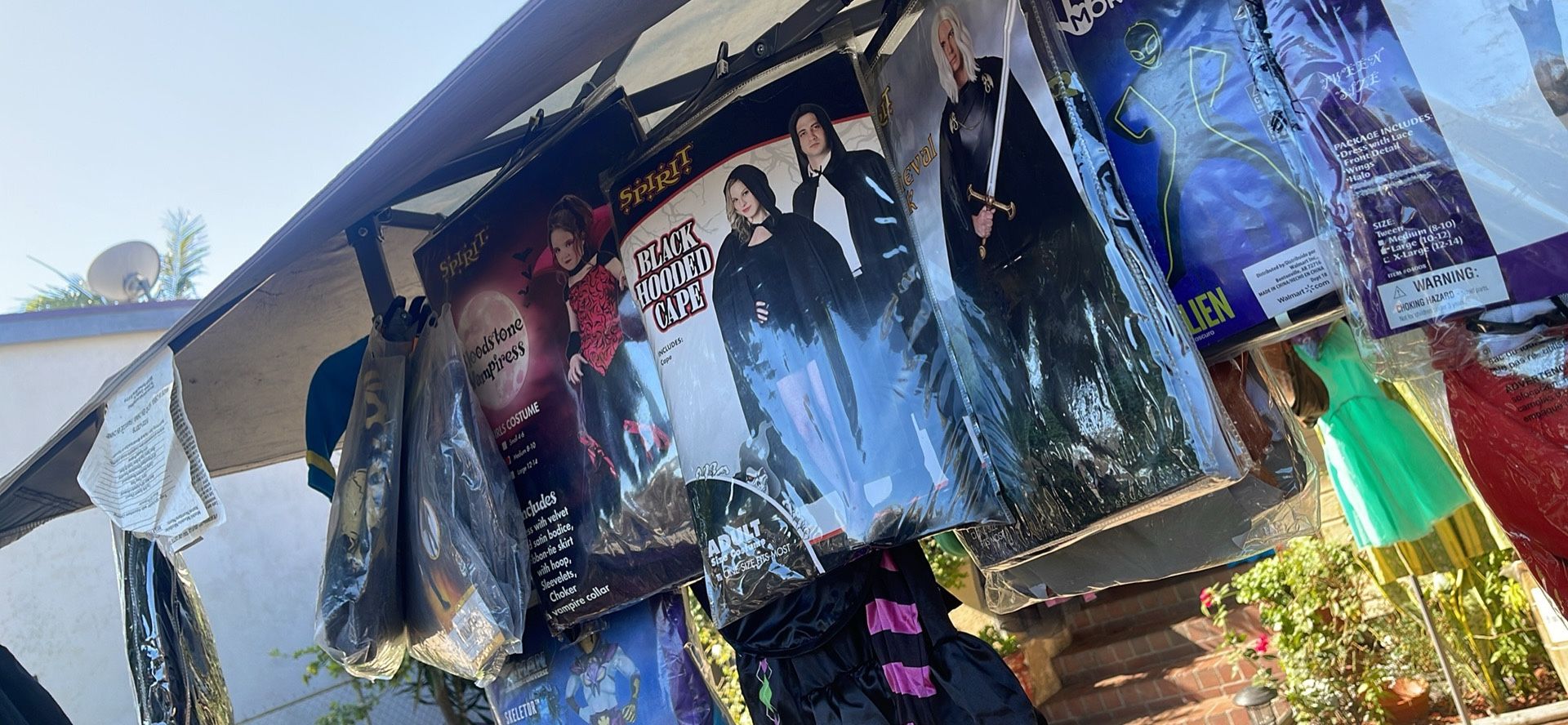 Costumes  Disfraces