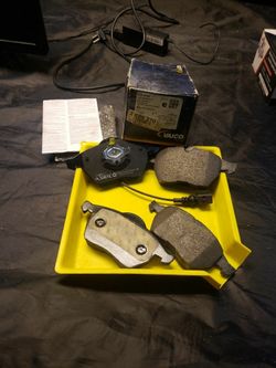V W & AUDI  BRAKE PADS