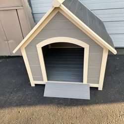 Large Outdoor Dog House 