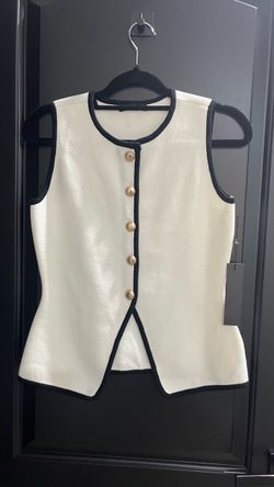 Knit vest