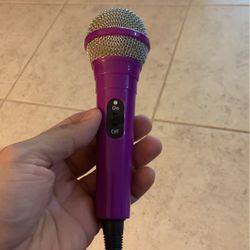 Vocal Microphone With Cord 