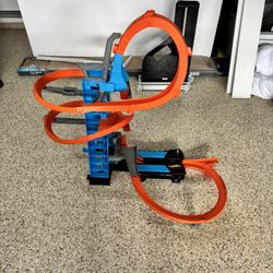 Hot Wheels Sky Crash Tower Track