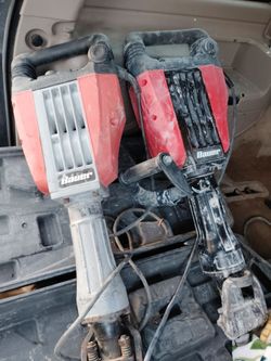 Wall breaker hammer