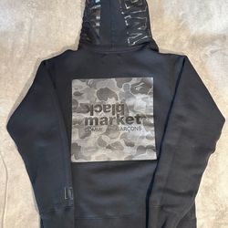 ❗️cartiers trade ❓❗️Authentic  BAPE x Comme des Garçons Black Market Hoodie