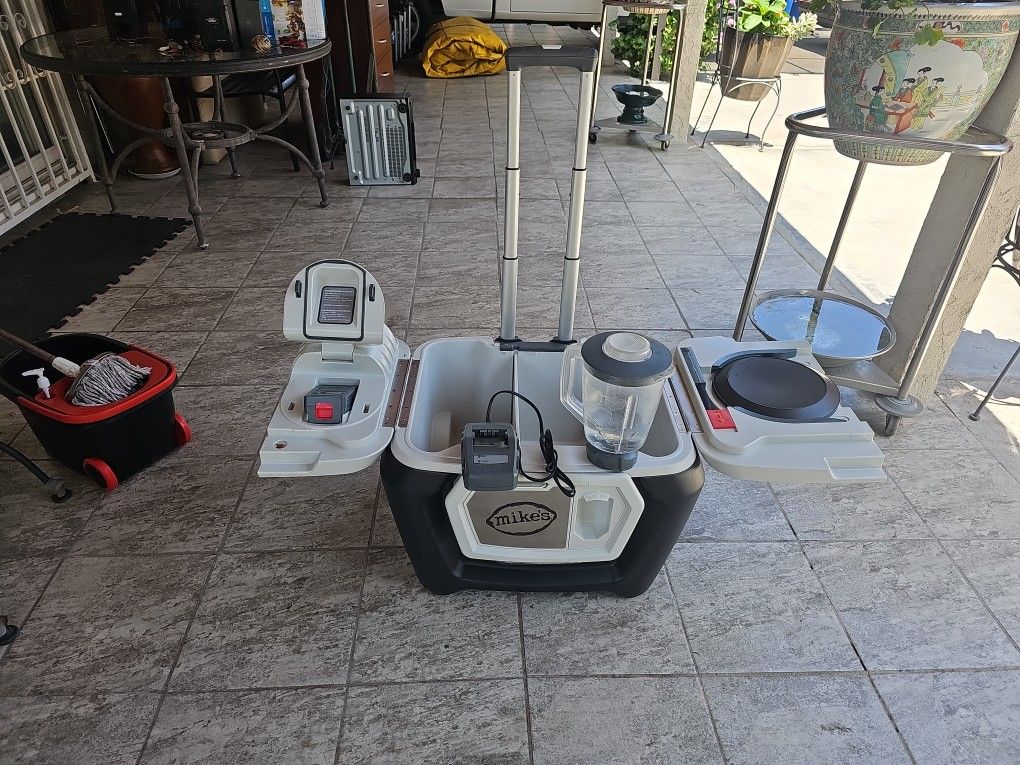 Mike's Big Coolest Cooler W 21volt Battery % Charger