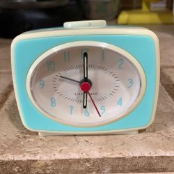 Kikkerland Classic Alarm Clock