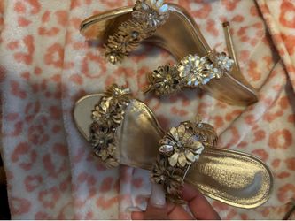 Gold steve madden heels