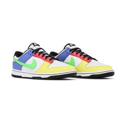 Nike Dunk Low Green Strike sneakers