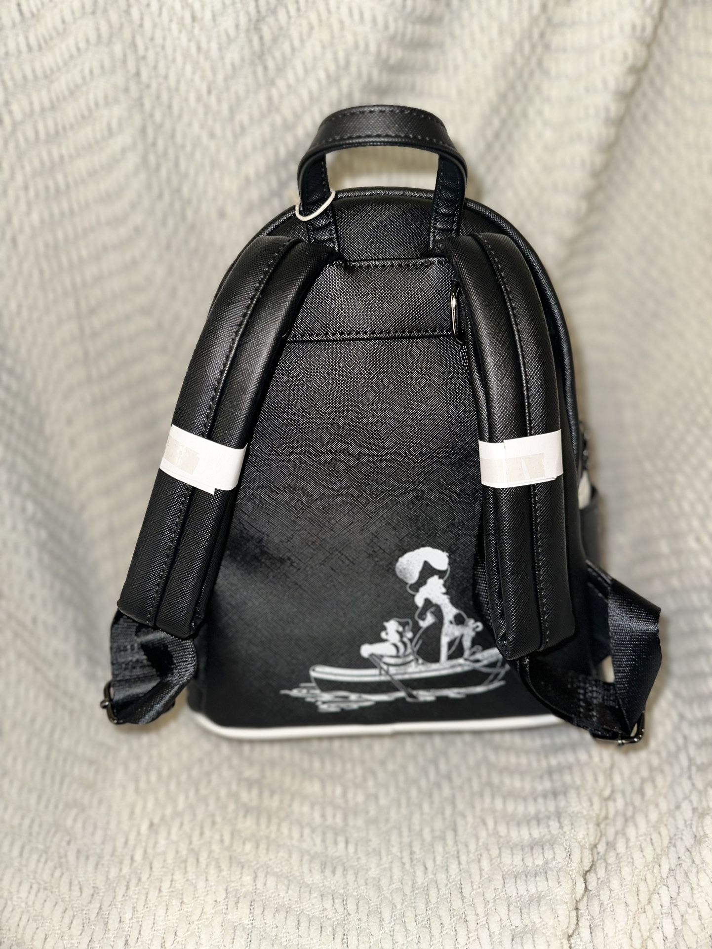 バッグ Pete Pan Loungefly Captain Hook Peter Pan Pirate Crossbody Bag