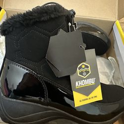 Khombu Boots - 9 Women NEW