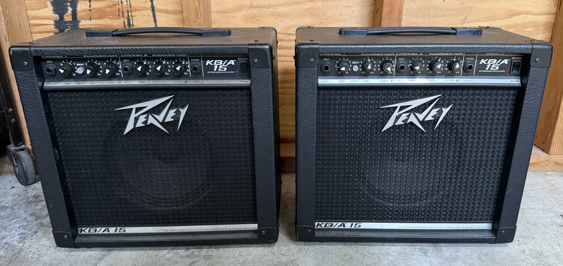 Peavy KB/A 15 Amps - Guitar - Keyboard 