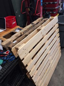 Wooden pallets - *FREE*