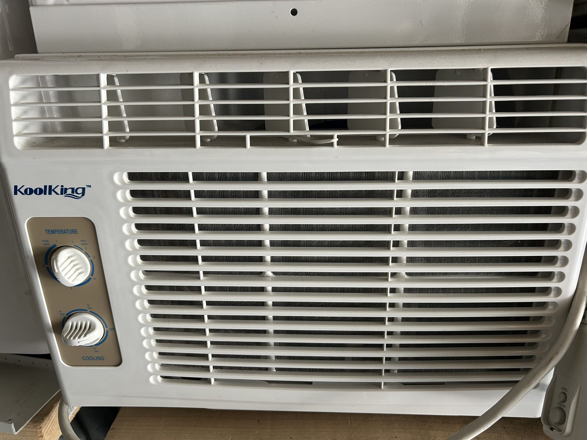 Nice Window Air Conditioner Kool King - 5,000 BTU