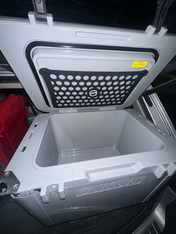 Magellan Ice Chest 35