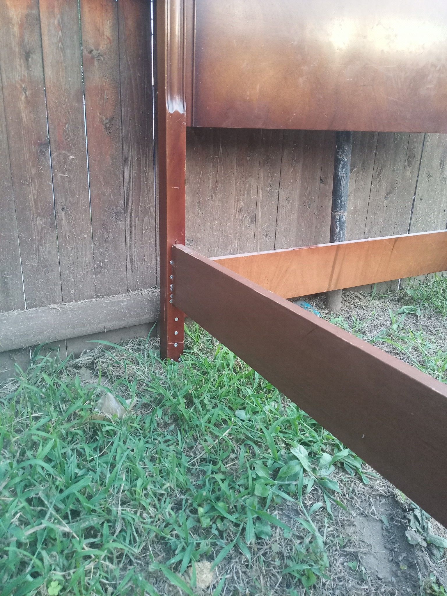 Twin bed rustico