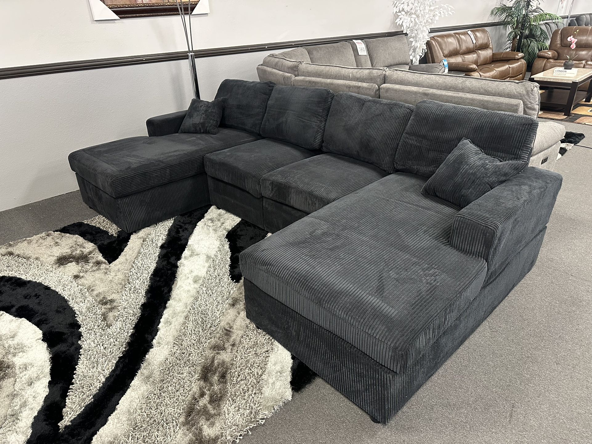 Black Sofa Sectional w/ Double Chaise